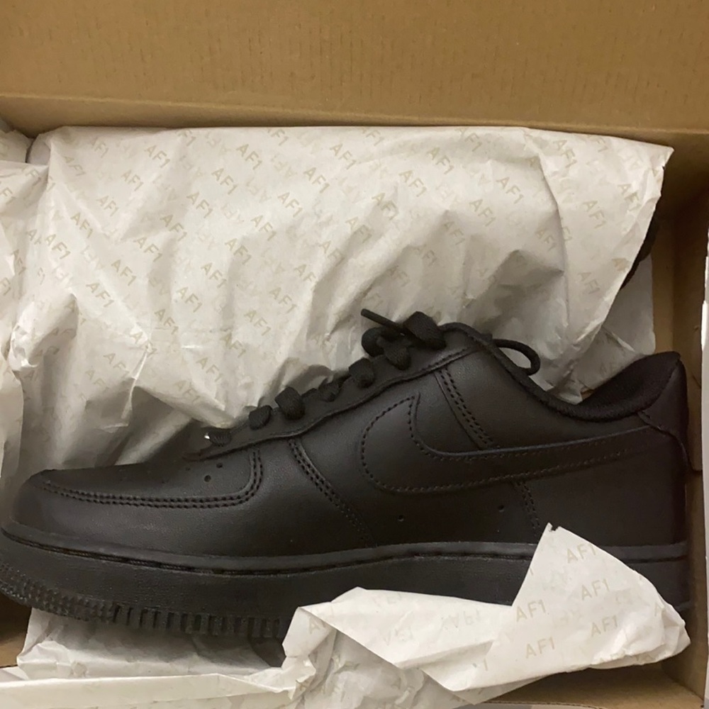 Nike WMNS Air Force 1 ‘07